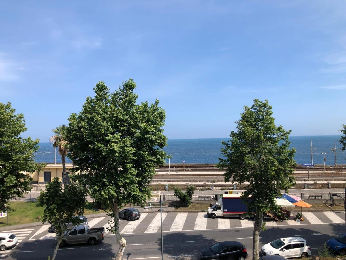 Elephant Sea View Катания Экстерьер фото