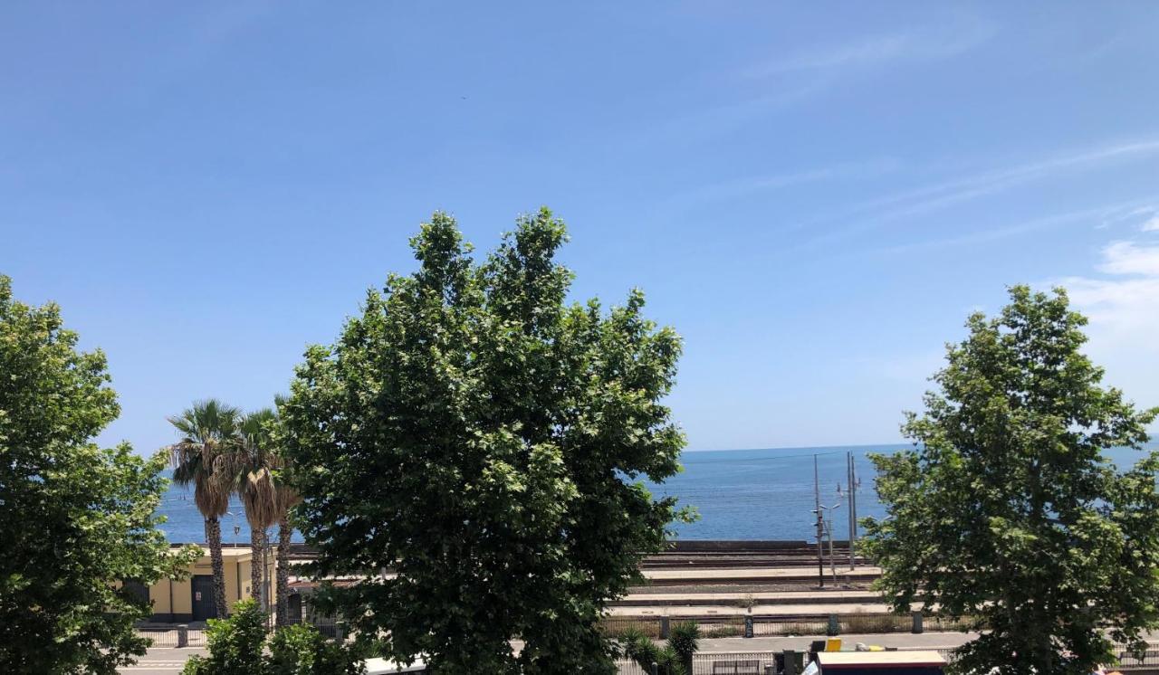 Elephant Sea View Катания Экстерьер фото